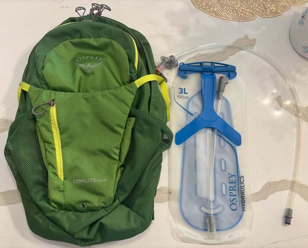 Osprey Daylite Plus Green Backpack with Hydraulics 3L Water Pack